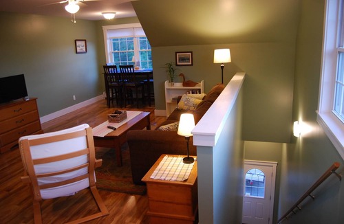 Waterbury Center Apartment | One Bedroom Apartment: Minutes to Stowe and Waterbury