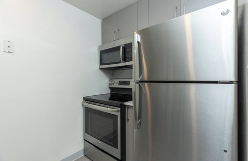 Prudential - St. Botolph Apartment | One Bedroom Apartment in Back Bay Building