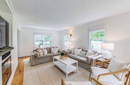 Northwest Harbor House | One Minute to Main St. East Hampton/Private Backyard Oasis