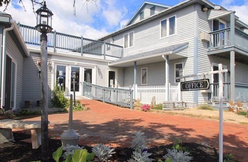 Wells Beach Condo | ONE MINUTE WALK to WELLS BEACH, Bellevue by the Sea is your perfect vacation!