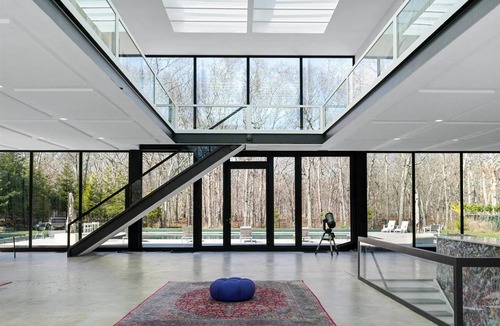 Springs House | One of a Kind Glasshouse in Amagansett