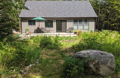 Northeast Harbor House | One Story House on Wooded Lot Near Walking Trails and Acadia National Park