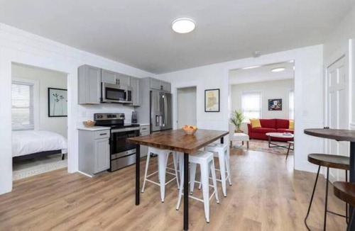 Mystic Apartment | Open Plan Mystic Center, Big 2BR w/Parking
