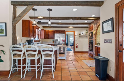 Bridgewater Corners House | OQ Farm Manse House: Animal Farm Stay