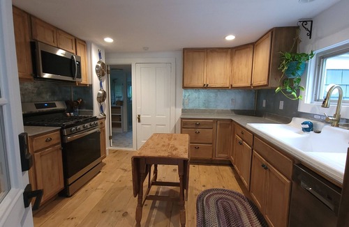 Otter Creek Cottage | Otterly A-maine-zing, a cozy cottage with Acadia trails right out front