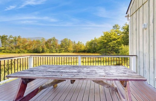 Sunderland House | Outdoor enthusiast's dream with designer interior & Mt. Equinox views