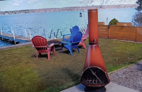 Auburn Cottage | Owasco Lakehouse, Ranch, Level Frontage, Outdoor Bar and TV