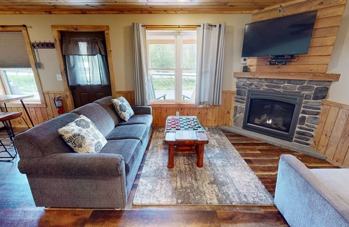 Gaines Cabin | PA Grand Canyon, Mountain View, Pine Creek
