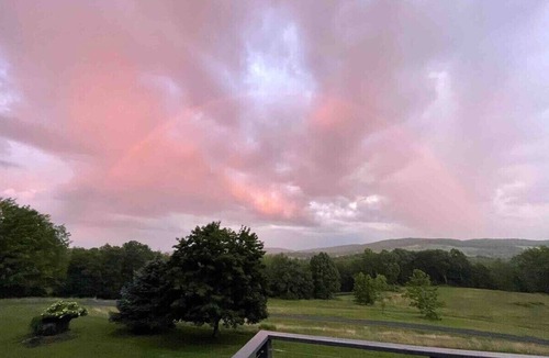 Pine Plains House | Panoramic Mountain Views on 23 Private Acres – The Gallatin Hill House