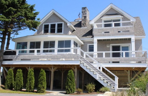 Mid-Coast and Islands House | Panoramic Oceanfront Views Of Garrison Cove, Wills Gut And Casco Bay