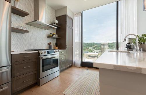 Downtown Asheville House | Panoramic Pack Square | Arras Vacation Rentals