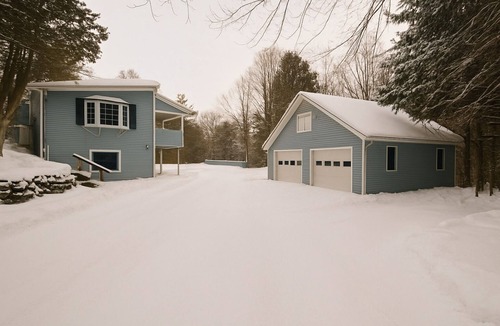 Sheffield House | Park the Trailer & Ride + Vermont Getaway for Adventure Groups