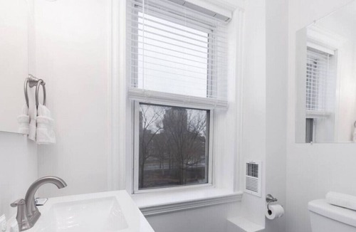 Fenway–Kenmore Apartment | Park42-0/1 · Cozy Central Fenway Studio