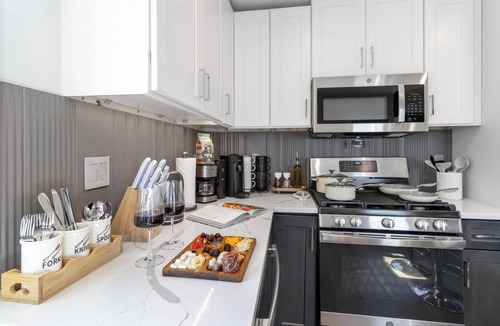 Ward Two Apartment | Parking 3BR2Bth, Cambridge/Boston, W/D, Subway,A/C