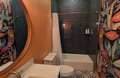 Goshen Bed & Breakfast | Parkway House Goshen Family-Friendly Bed & Breakfast