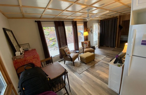 Rideau Lakes Cabin | Peaceful and cozy cottage on small quiet lake -family and pet friendly as well!