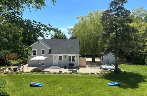 Tuckahoe House | Peaceful and Private 4-Bedroom Home in Southampton