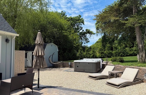 Tuckahoe House | Peaceful and Private 4-Bedroom Home in Southampton