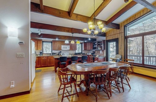Killington House | Peaceful house on 77 acres w/sauna, jet tub, foosball, piano, w/d