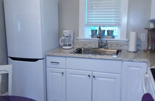 Wells River Apartment | Peaceful View Guest Apartment in Historic Victorian Building