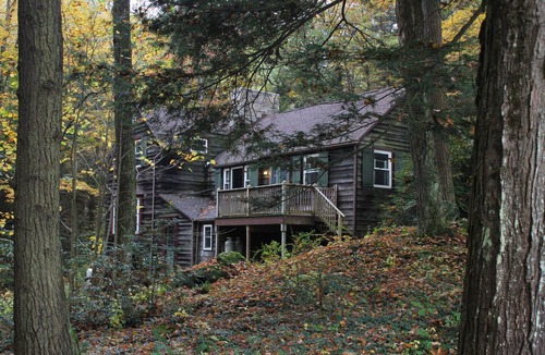 Glendale House | Peaceful Woodland Home in the Heart of the Berkshires