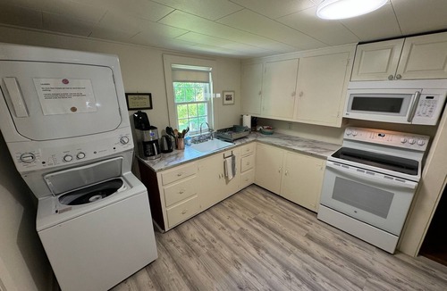 York Harbor House | Peaceful York Beach Cottage: Private Cul-de-Sac, Nature Views, Minutes to Shore