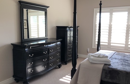 Virgil House | Peachview Cottage in the heart of wine country