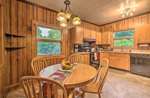Town of Milo House | Penn Yan Escape w/Yard, 1 Mi to Keuka Lake!