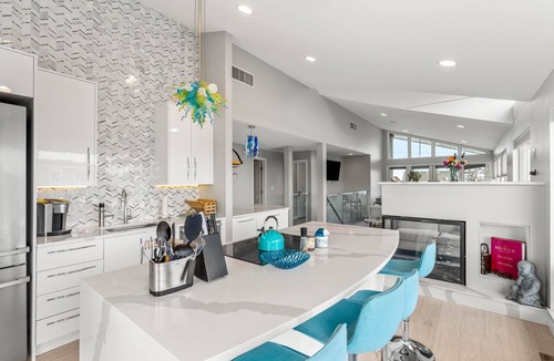 Salisbury Condo | Penthouse Oceanview & Namaste Retreat