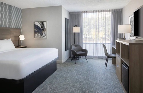 Prudential - St. Botolph Hotel | Perfect for Couple | Room near Boston Public Library-0.4mi | Free Breakfast
