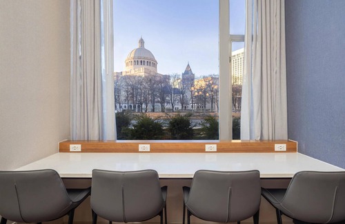 Prudential - St. Botolph Hotel | Perfect for Couple | Room near Boston Public Library-0.4mi | Free Breakfast