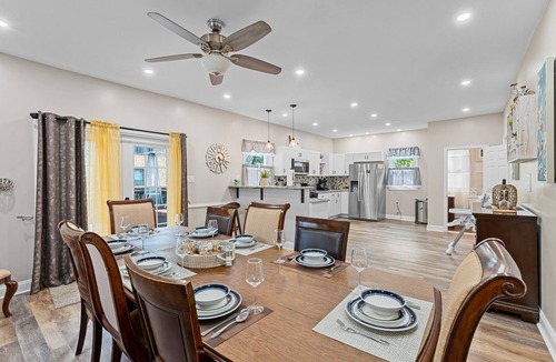East Lansdowne House | Perfect for Groups, ZAYN Live, Lounge & Grill