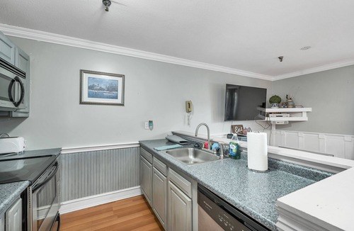 Gilford House | Perfect Gilford Stay Parking, Pool, WiFi & BBQ Incl