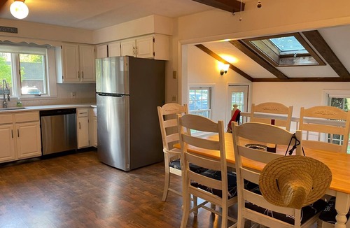 Mystic House | Perfect Group Escape · Coastal Mystic Ranch
