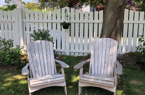 Top of the Hill Apartment | Perfect Location, Walk to Harbor or Downtown