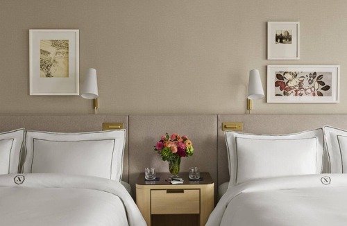 Back Bay East Hotel | Perfect Spot For Entertainment! 3 Relaxing Units Close to Carson Beach!