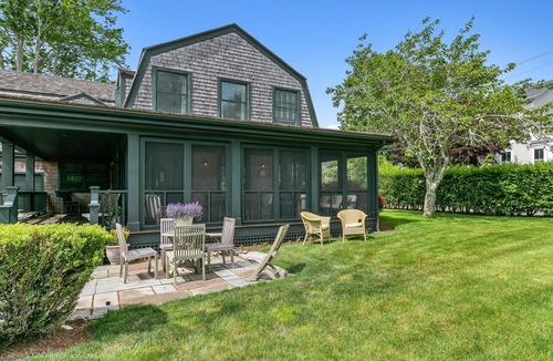 Fifth Ward House | Perfect Summer Escape in Newport