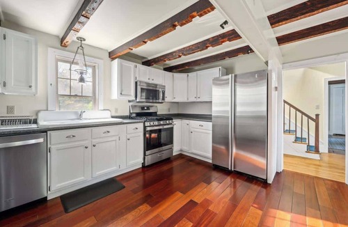 Rhinebeck House | Perfect upstate home in Rhinebeck w/low fees