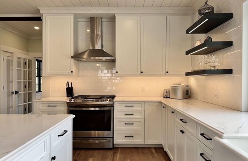 West Dennis House | Perfectly Located West Dennis Retreat w/Gym and Yoga Studio RPAM027
