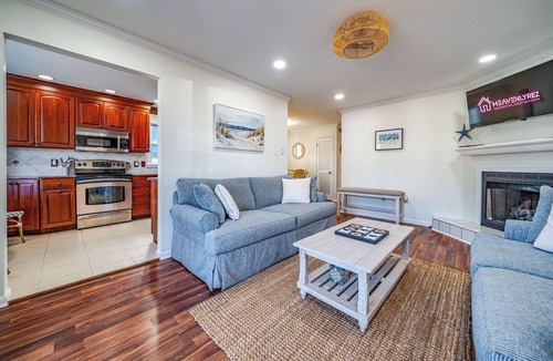 North End Condo | Pet-Friendly 3BR/2BA Condo w/Fireplace in OCNJ North End