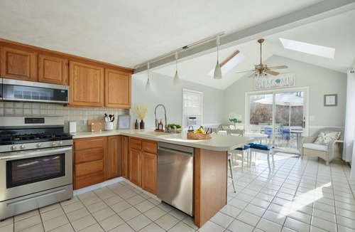 East Falmouth House | Pet Friendly Cape Cod Home minutes to Golf & Beaches!