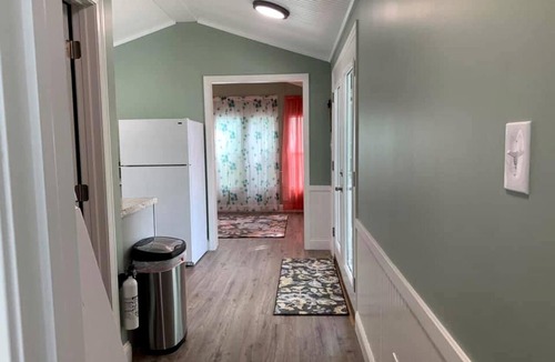 Naples Cabin | Pet-Friendly Glamping Stay with Beach Views in Naples, Maine