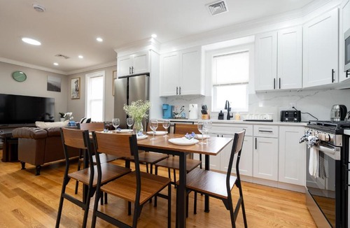 Codman Square Apartment | Pet-Friendly Modern 3BR 1st-floor Apt Boston - Easy Franklin Park & Red Line Access 5581