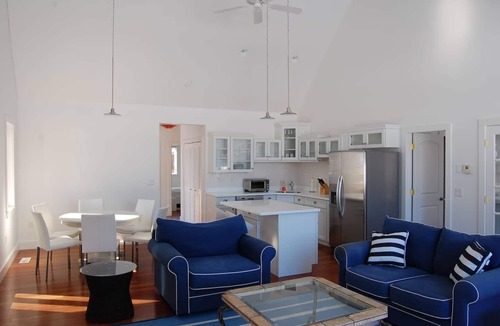 Moultonborough House | Pet Friendly Natural cedar shakes waterfront on Lake Winnipesaukee sleeps 6