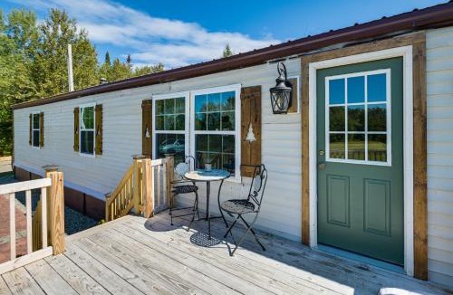 Perham House | Pet-Friendly Perham Home: Fire Pit + Trail Access!