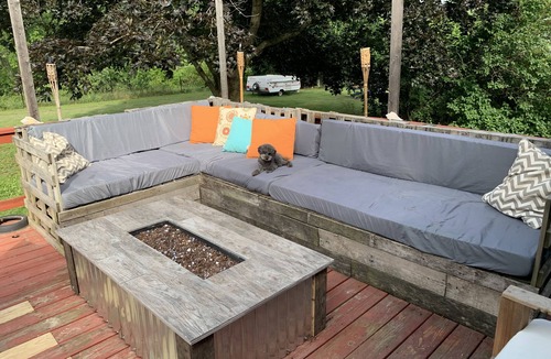 North Branford House | Pet Friendly Private Room with large fenced in yard.