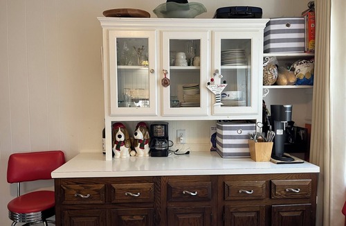 Stamford House | Pet Friendly Suburban Retreat