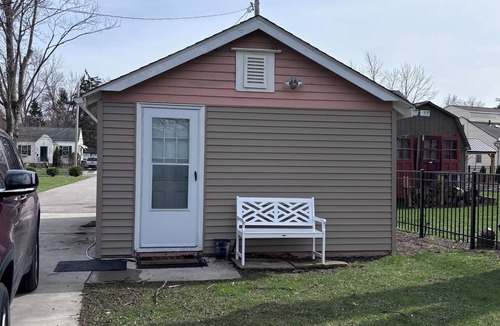 Berea House | Pet friendly tiny home in Berea!