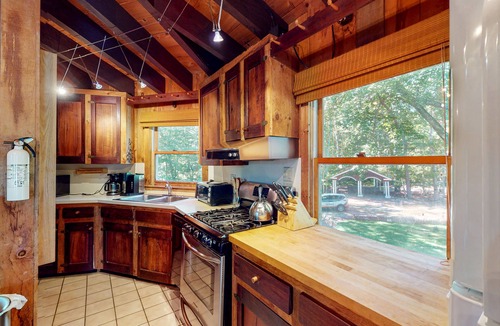 Moultonborough House | Pet Friendly waterfront house on Lake Winnipesaukee sleeps 6