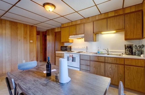 Hershey Apartment | Philip Arthur Suite, Apt #6 Hershey Penthouse overlooking all of Hershey